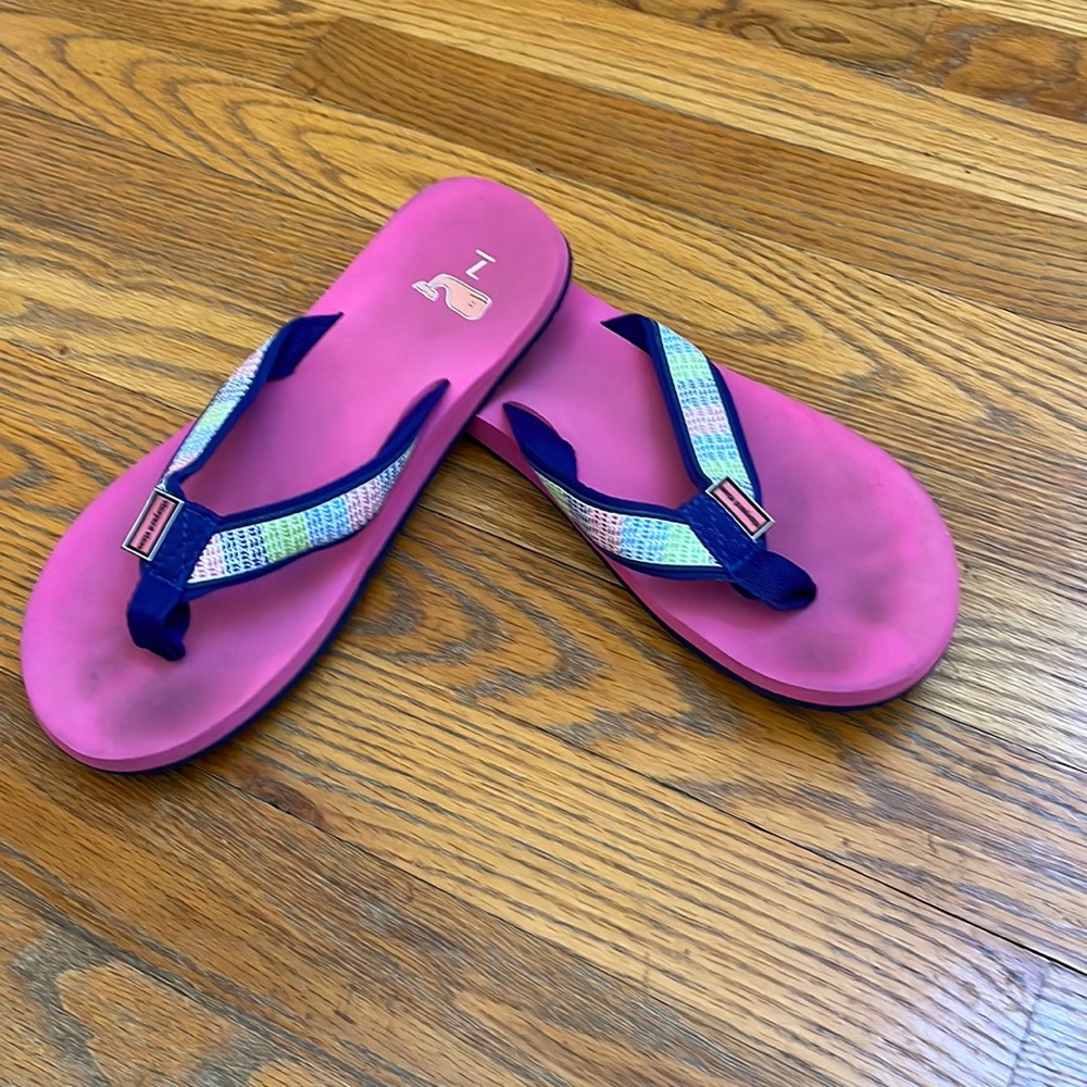 Vineyard Vines Flip Flops